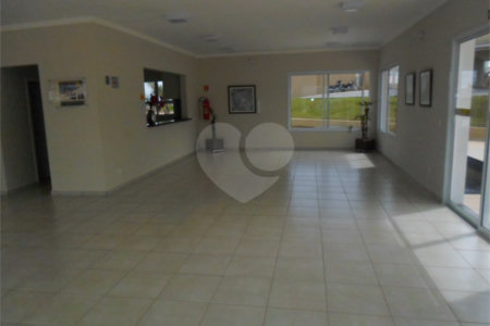 Casa à venda com 4 quartos, sendo 1 suíte, no condomínio Villagio Milano, Sorocaba - SP