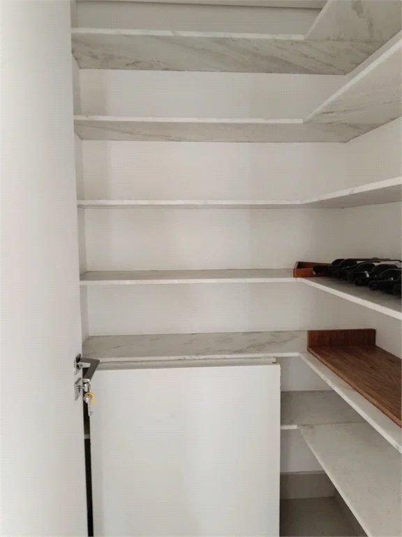 Apartamento à venda ou para alugar com 3 suítes em Pinheiros, São Paulo, SP