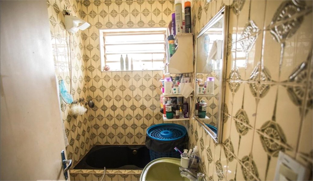 Casa à venda com 3 quartos, sendo 1 suíte, em Mirandópolis, São Paulo, SP