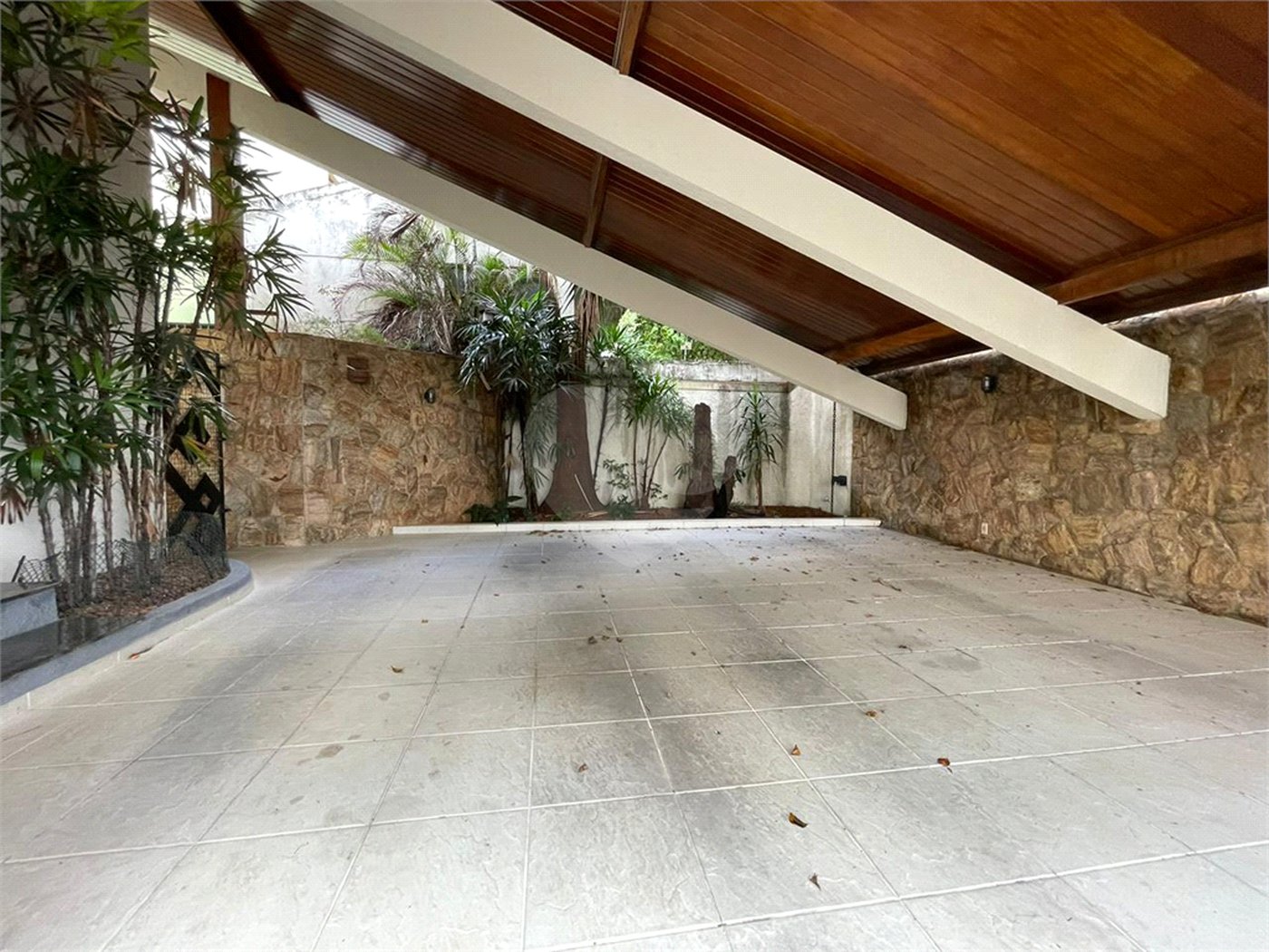 Casa à venda com 3 quartos, sendo 1 suíte, em Jardim Tapajós, Atibaia, SP