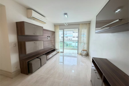 Apartamento à venda com 3 quartos, sendo 1 suíte,  em Tijuca, Rio de Janeiro, RJ