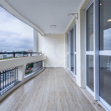 Apartamento à venda com 4 quartos, sendo 2 suítes,  em Indianópolis, São Paulo, SP