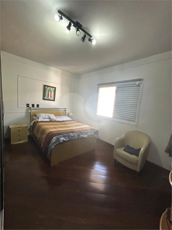 Casa à venda com 4 quartos, sendo 3 suítes,  no condomínio Mosaico da Serra, Mogi das Cruzes - SP