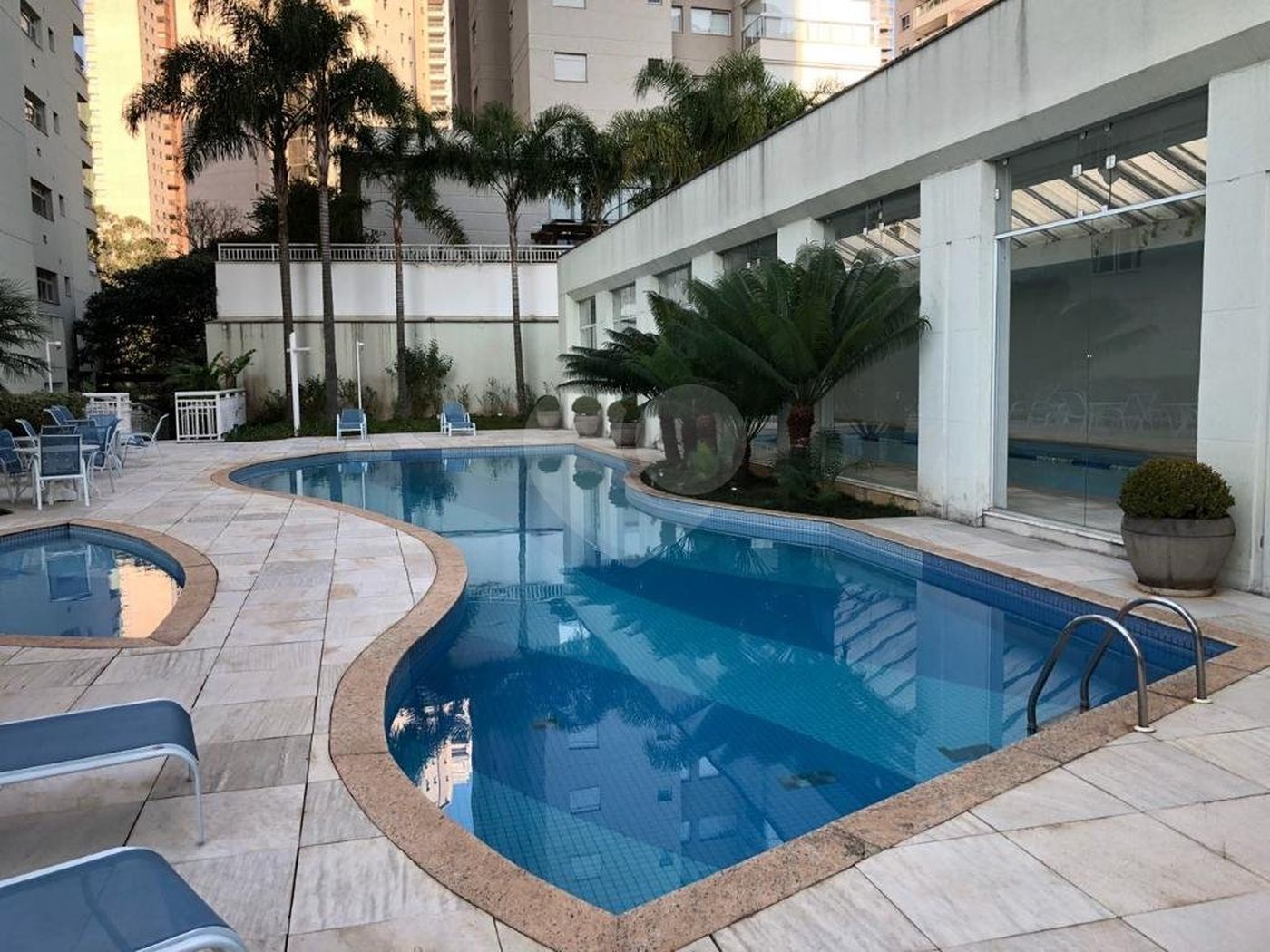Apartamento à venda com 3 suítes em Vila Suzana, São Paulo, SP