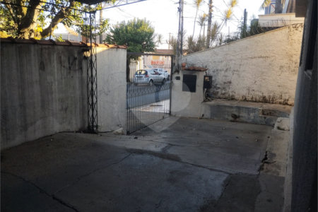 Casa Térrea à venda com 3 quartos, sendo 1 suíte, em Vila Xavier (vila Xavier), Araraquara, SP