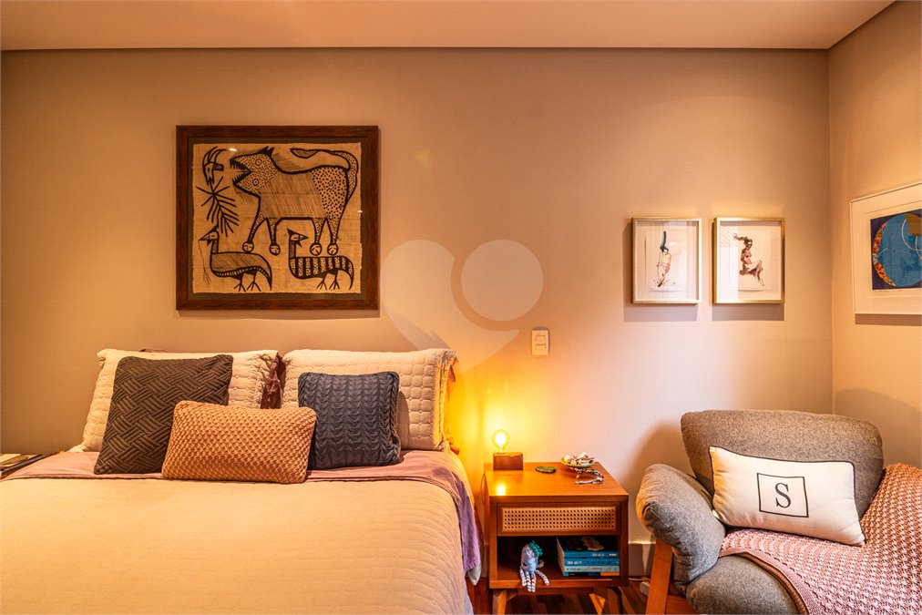 Apartamento Campo Belo à Venda 274 m² 4 Suítes 4 Vagas com Clima de Casa e Vista Verde