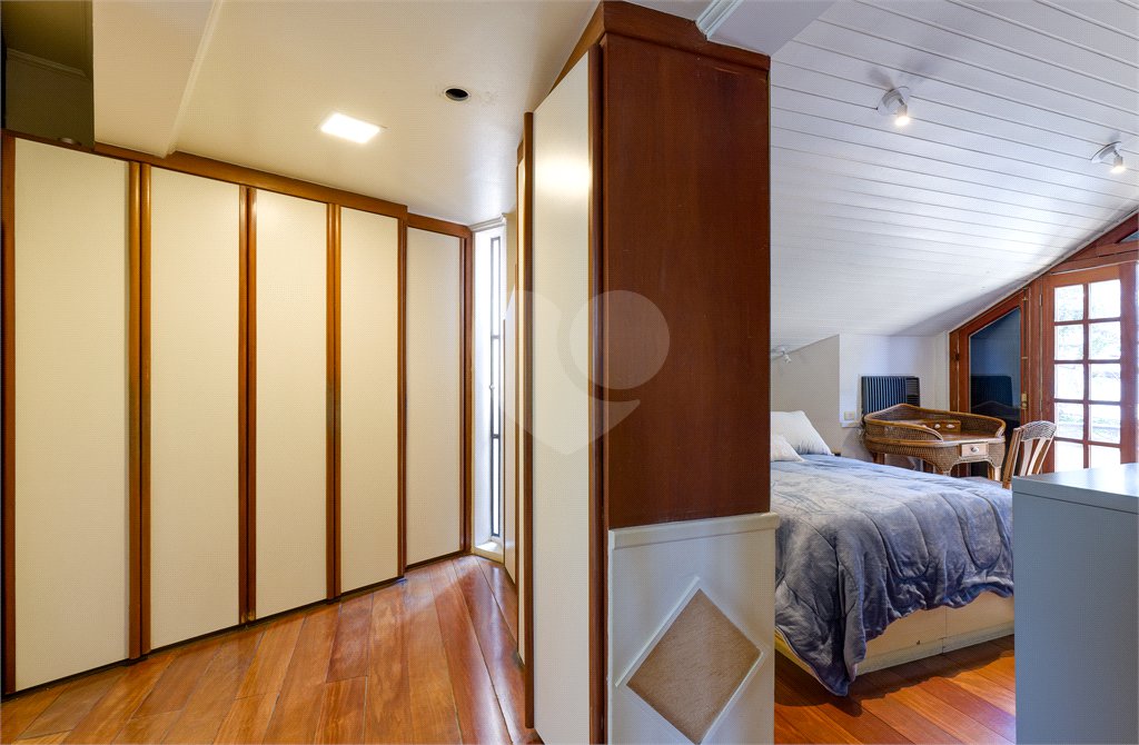 Casa à venda com 3 quartos, sendo 1 suíte, em Brooklin, São Paulo, SP