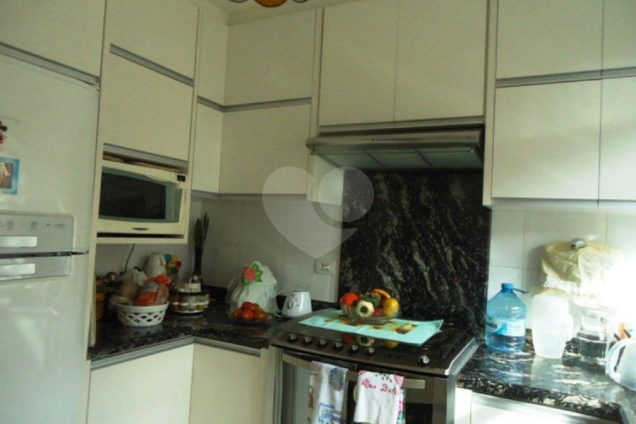 Sobrado à venda com 3 quartos, sendo 1 suíte, em Tremembé, São Paulo, SP