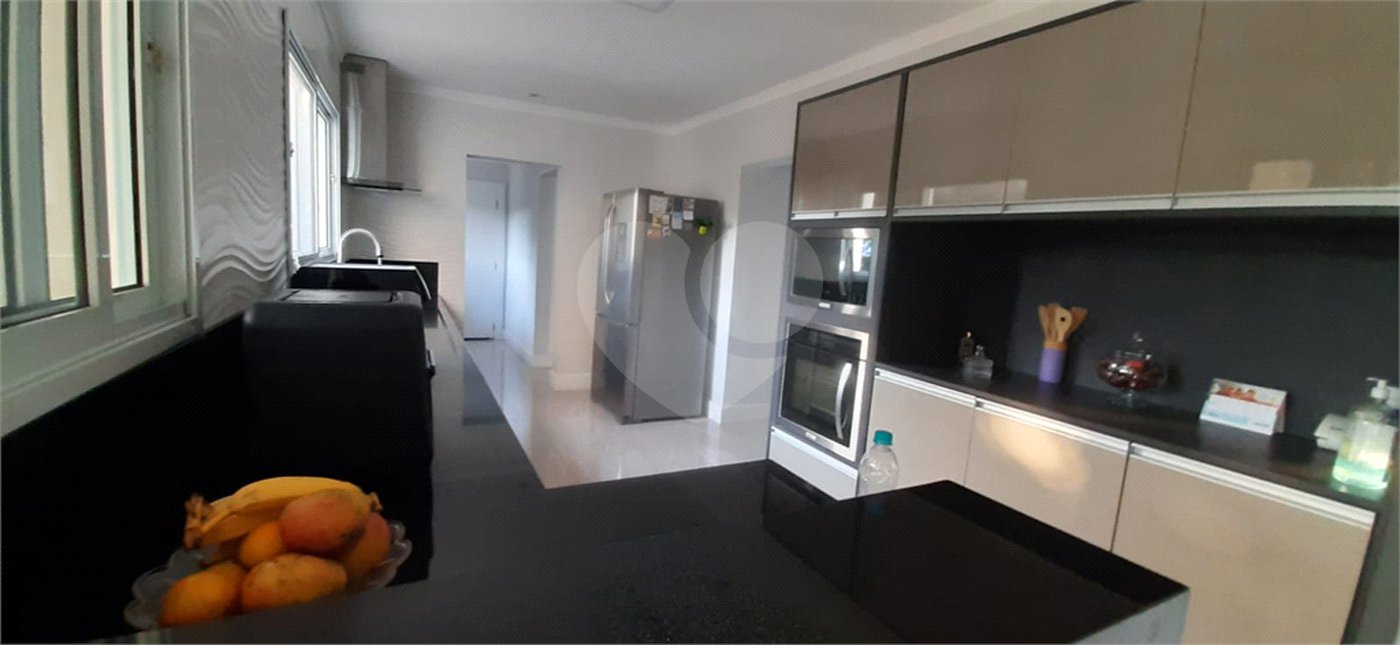 Casa à venda com 4 suítes no condomínio Suíça da Cantareira, Mairiporã - SP
