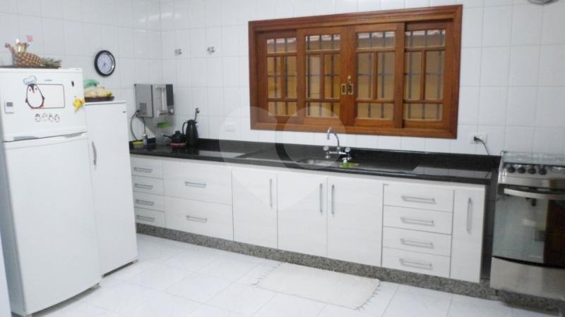 Sobrado à venda com 3 quartos, sendo 1 suíte, em Campo Grande, São Paulo, SP