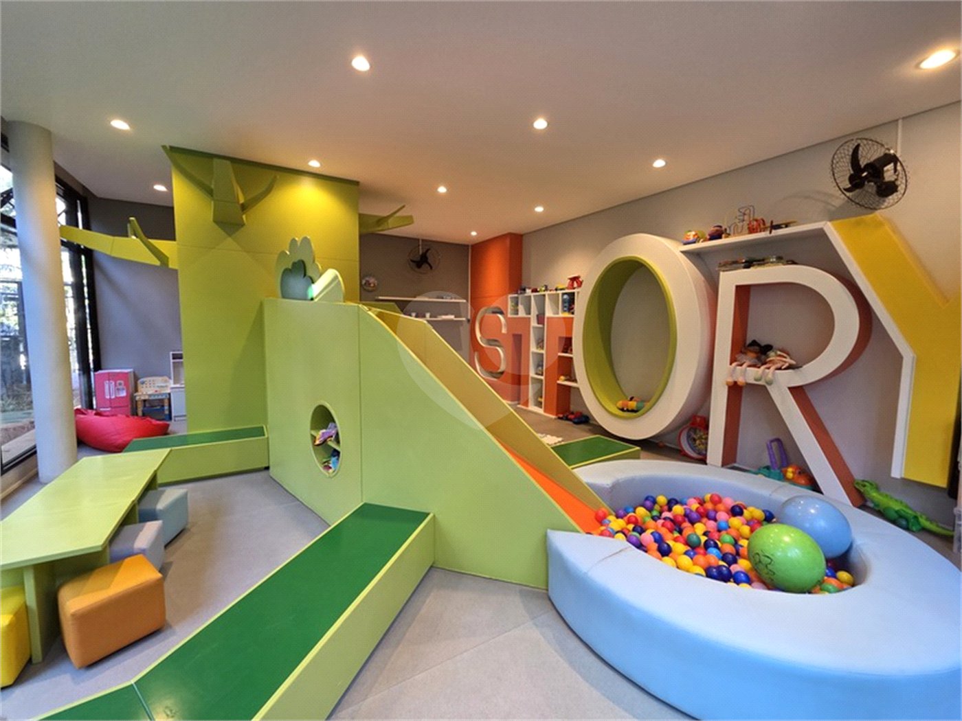 Apartamento à venda com 2 quartos, sendo 1 suíte, em Pinheiros, São Paulo, SP