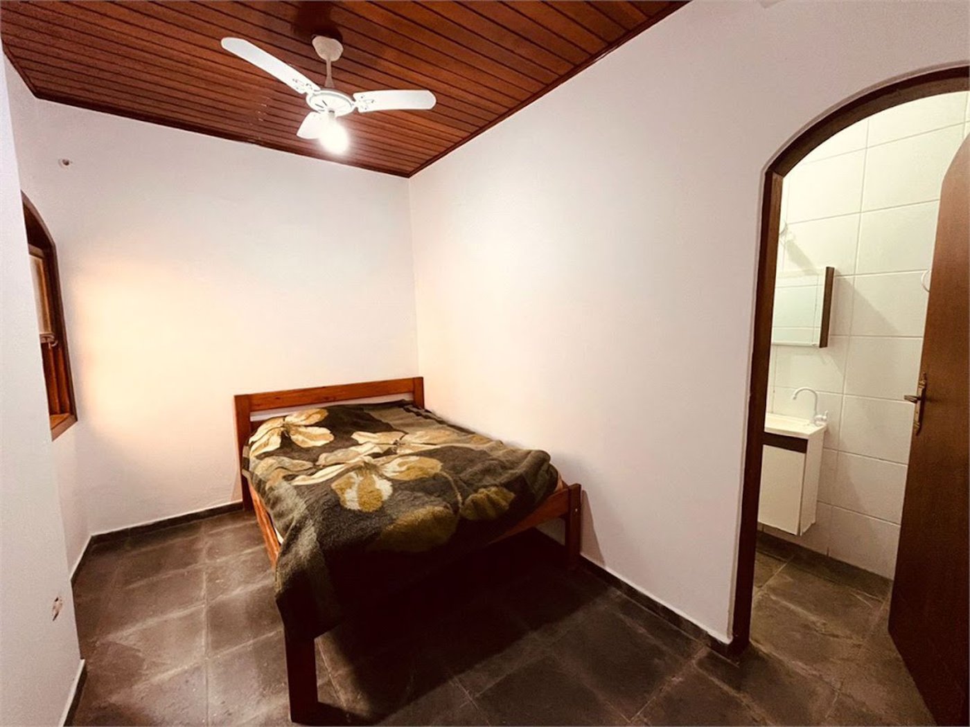 Casa com 6 dormitórios à venda, 300 m² por R$ 680.000,00 - Balneário Cidade Atlântica - Guarujá/SP