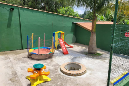 Chácara à venda com 4 quartos, sendo 2 suítes, em Jardim Cardoso (mailasqui), São Roque, SP