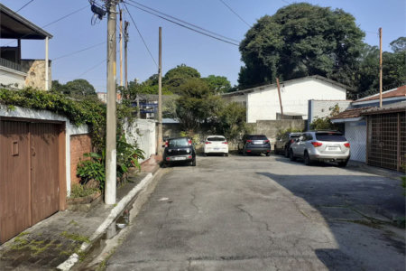 Casa de Vila à venda com 4 quartos, sendo 2 suítes, em Vila São Francisco, São Paulo, SP