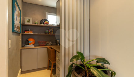 Apartamento à venda com 3 quartos, sendo 1 suíte, em Campo Belo, São Paulo, SP