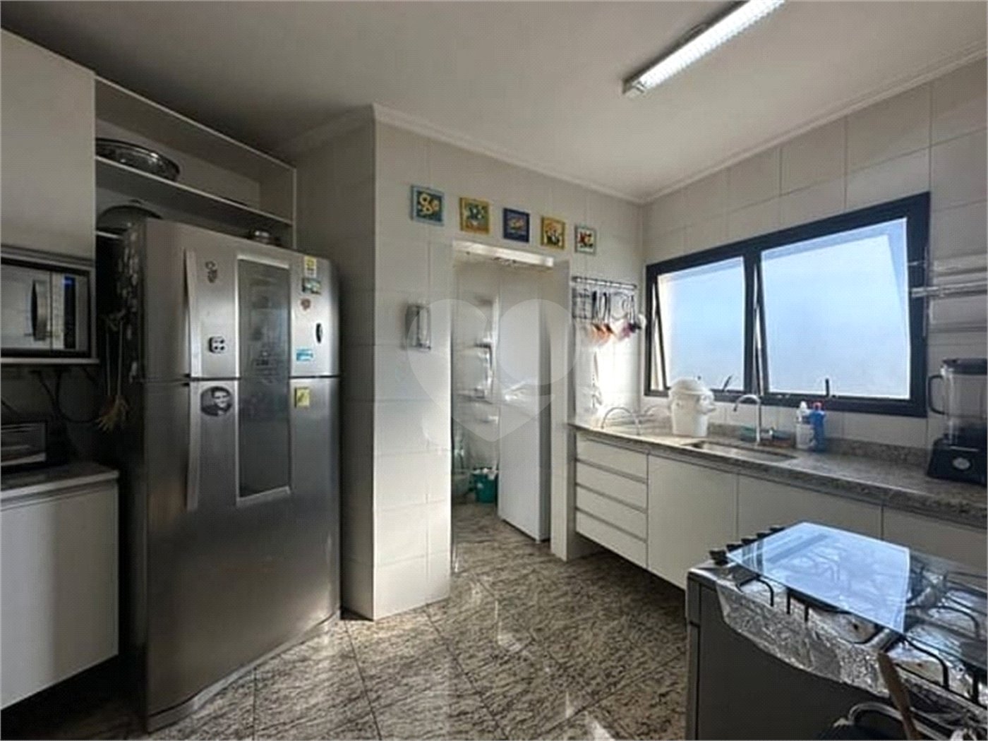 Apartamento para alugar com 3 quartos, sendo 1 suíte,  em Vila Andrade, São Paulo, SP
