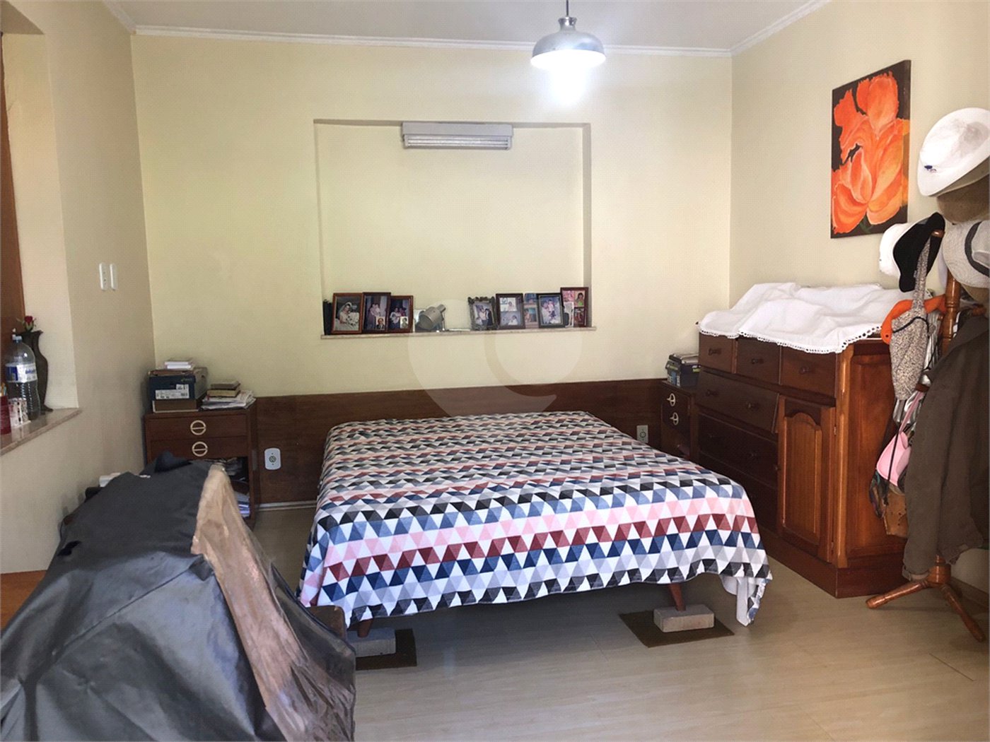 Sobrado à venda com 5 quartos, sendo 1 suíte,  em Jardim São Bento, São Paulo, SP