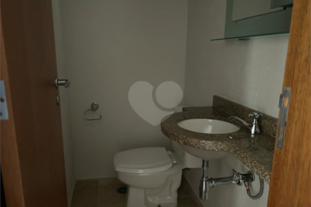 Apartamento para alugar com 3 quartos, sendo 1 suíte, em Pinheiros, São Paulo, SP