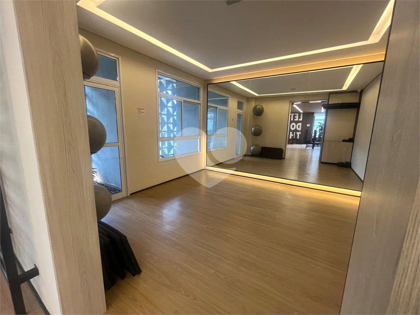 Apartamento à venda com 2 quartos, sendo 1 suíte,  em Vila Cruzeiro, São Paulo, SP