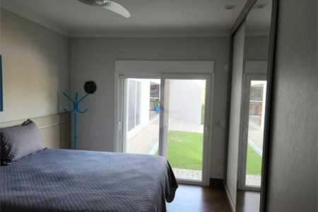 Casa à venda com 4 quartos, sendo 3 suítes, no condomínio Terras de Mont Serrat, Salto - SP