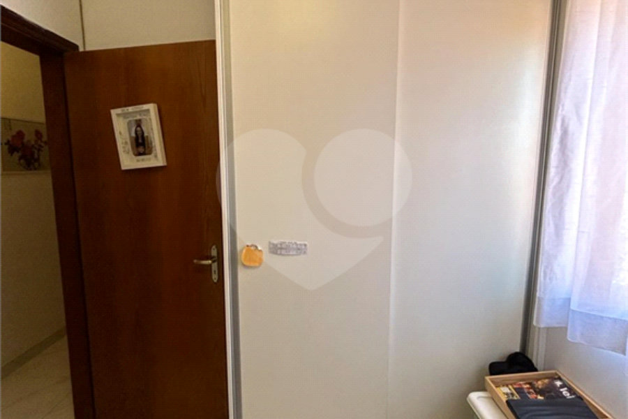 Sobrado à venda com 3 quartos, sendo 1 suíte, em Vila Nova Cachoeirinha, São Paulo, SP