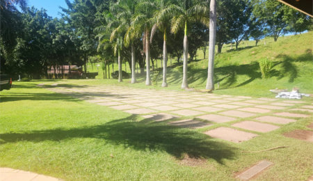 Chácara à venda com 5 suítes no Centro, Piracaia, SP