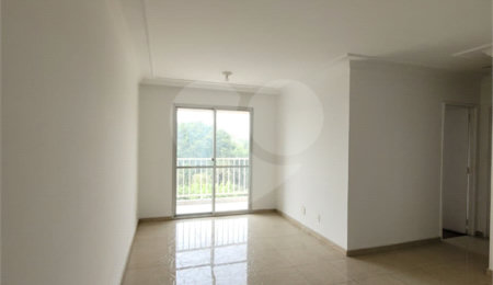 Apartamento à venda com 3 quartos, sendo 1 suíte,  em Vila Regente Feijó, São Paulo, SP