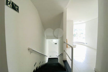 Apartamento à venda com 3 quartos, sendo 1 suíte, em Baeta Neves, São Bernardo do Campo, SP