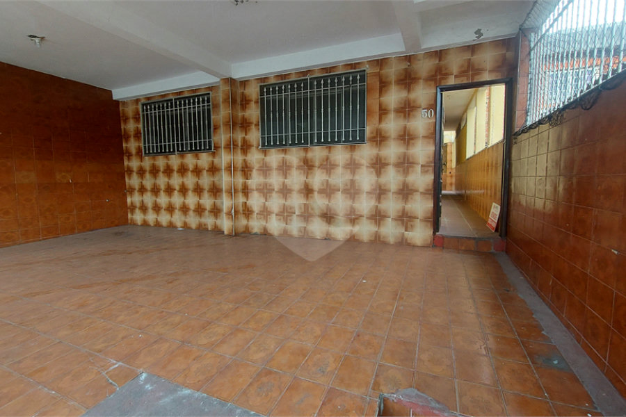 Sobrado à venda com 4 quartos, sendo 1 suíte, em Vila Guarani, São Paulo, SP