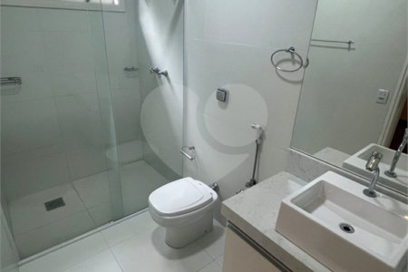 Casa à venda ou para alugar com 4 quartos, sendo 2 suítes, no condomínio Lago Azul, Araçoiaba da Serra - SP