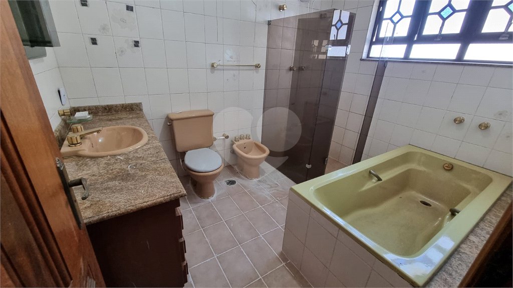 Sobrado para alugar com 4 suítes em City América, São Paulo, SP