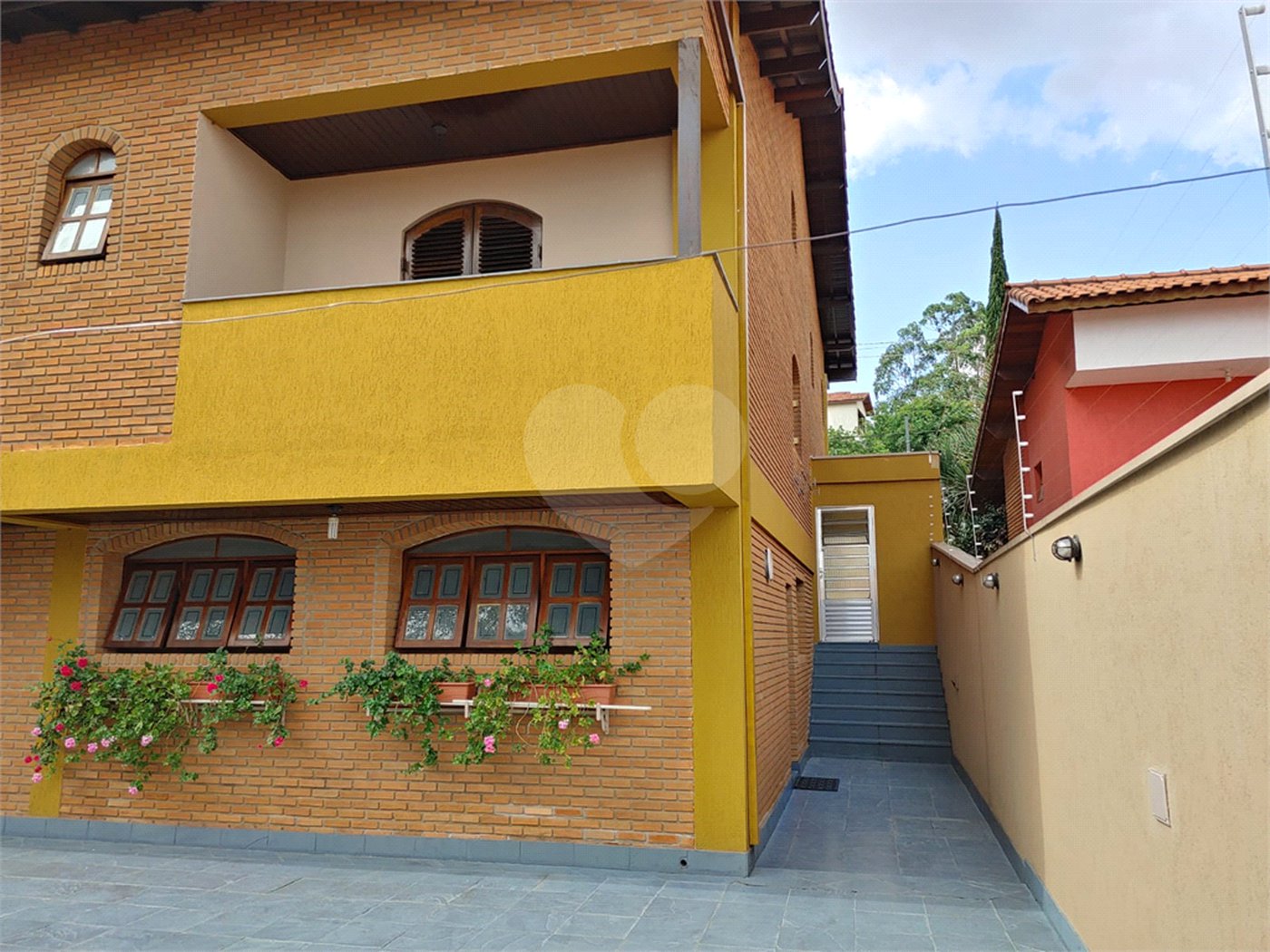Casa à venda com 4 quartos, sendo 2 suítes, em Parque dos Príncipes, São Paulo, SP
