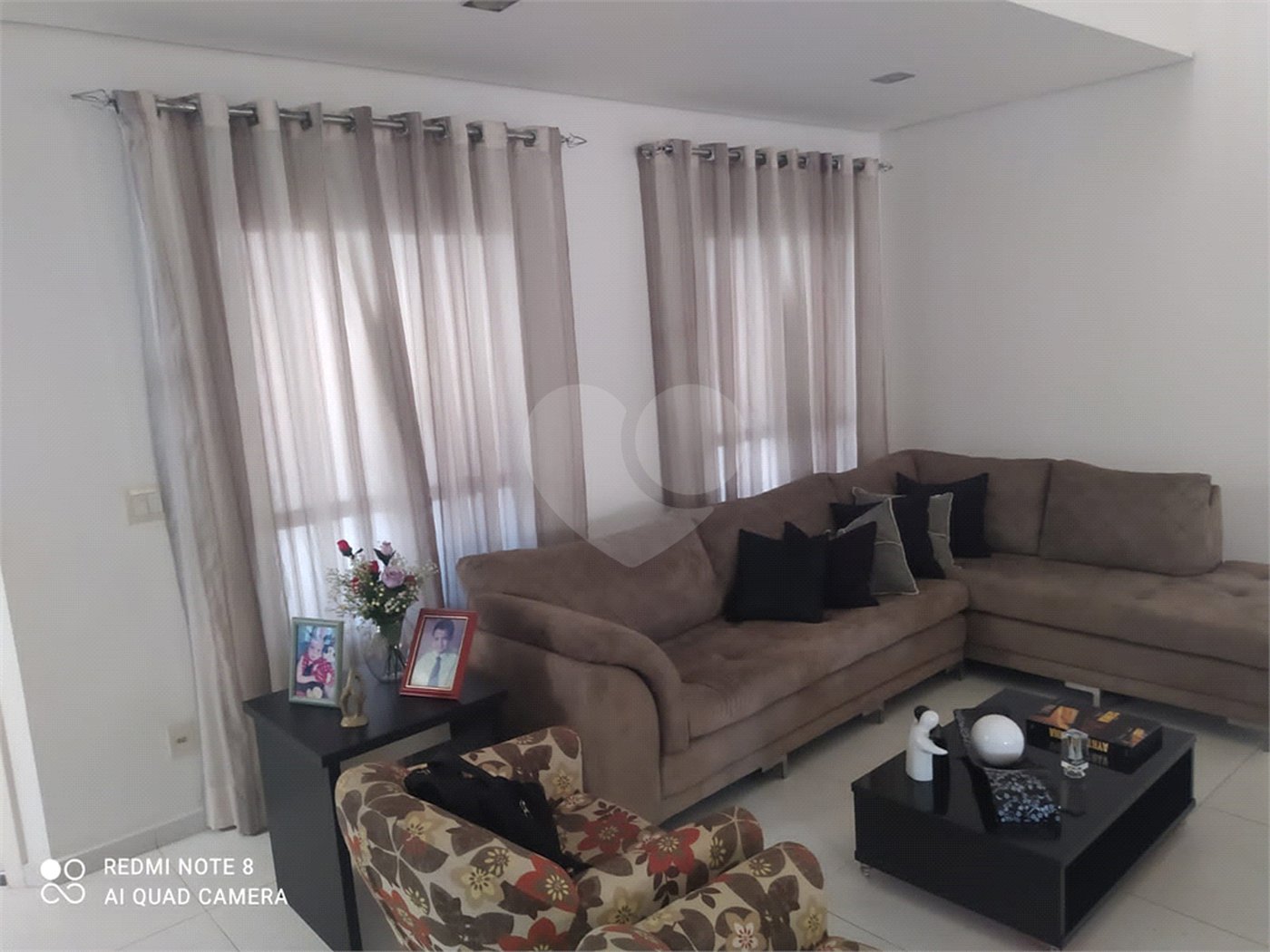 Casa à venda com 3 quartos, sendo 2 suítes, no condomínio Ibiti Royal Park, Sorocaba - SP