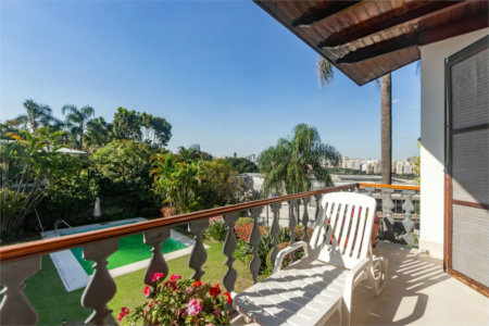 Casa à venda com 5 quartos, sendo 3 suítes, em Jardim Guedala, São Paulo, SP