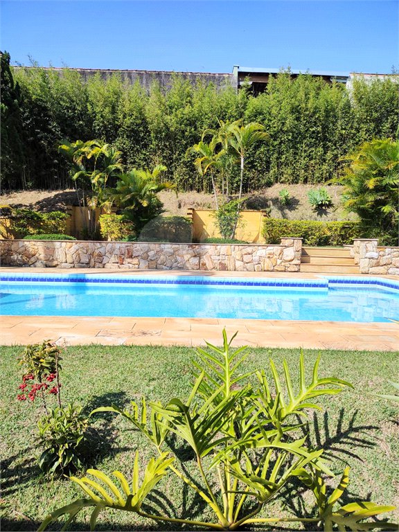 Casa à venda com 5 suítes no condomínio Estância Marambaia, Vinhedo - SP