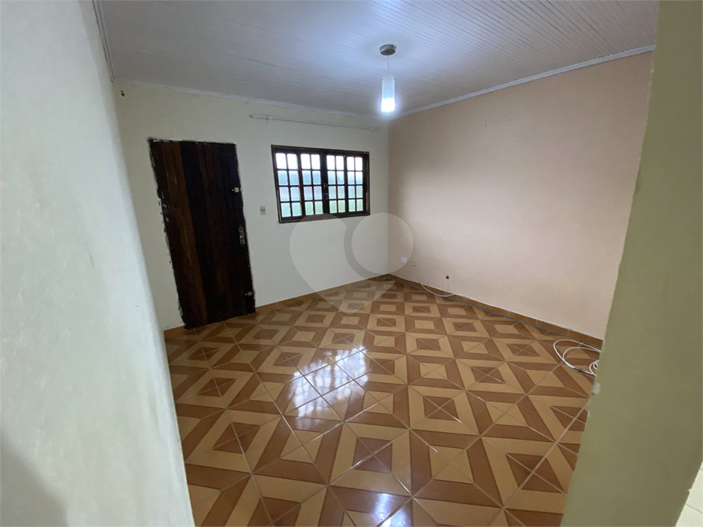 Chácara à venda com 3 quartos em Parque das Varinhas, Mogi das Cruzes, SP