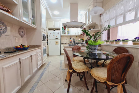 Apartamento à venda com 3 quartos, sendo 1 suíte, em Higienópolis, São Paulo, SP