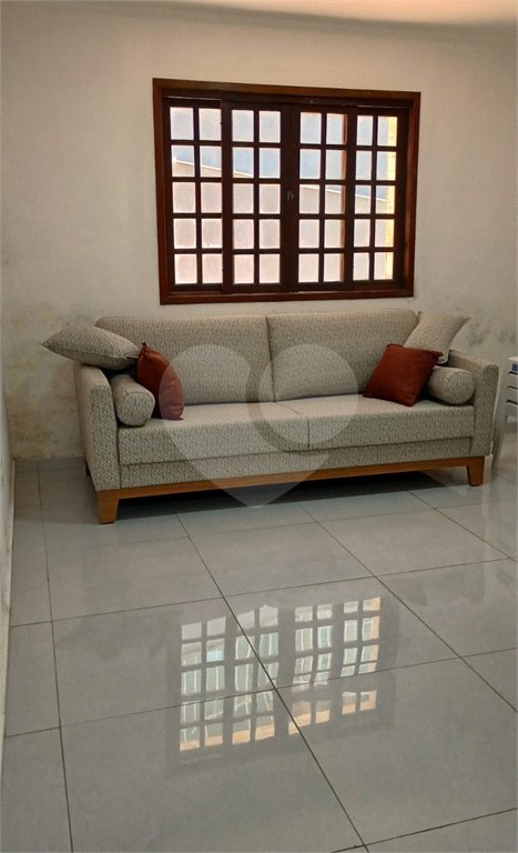 Casa à venda com 4 quartos, sendo 3 suítes,  em Cerâmica, São Caetano do Sul, SP