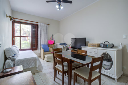 Casa à venda com 3 quartos, sendo 1 suíte, em Alto da Boa Vista, São Paulo, SP