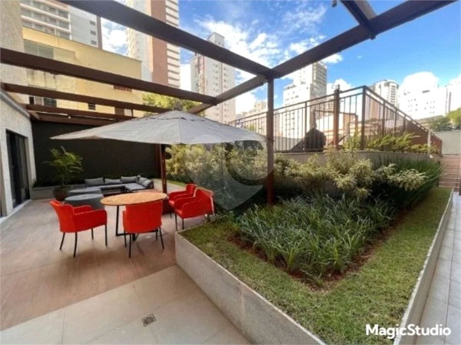 Apartamento com 27m², 1 dormitório, à venda na Vila Olímpia.