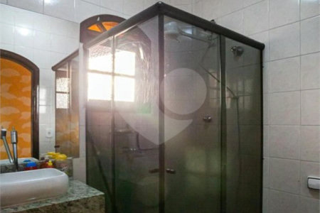 Casa à venda com 3 quartos, sendo 1 suíte, em Parque das Nações, Santo André, SP