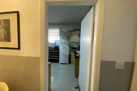 Casa Térrea à venda com 7 suítes em Alto da Lapa, São Paulo, SP