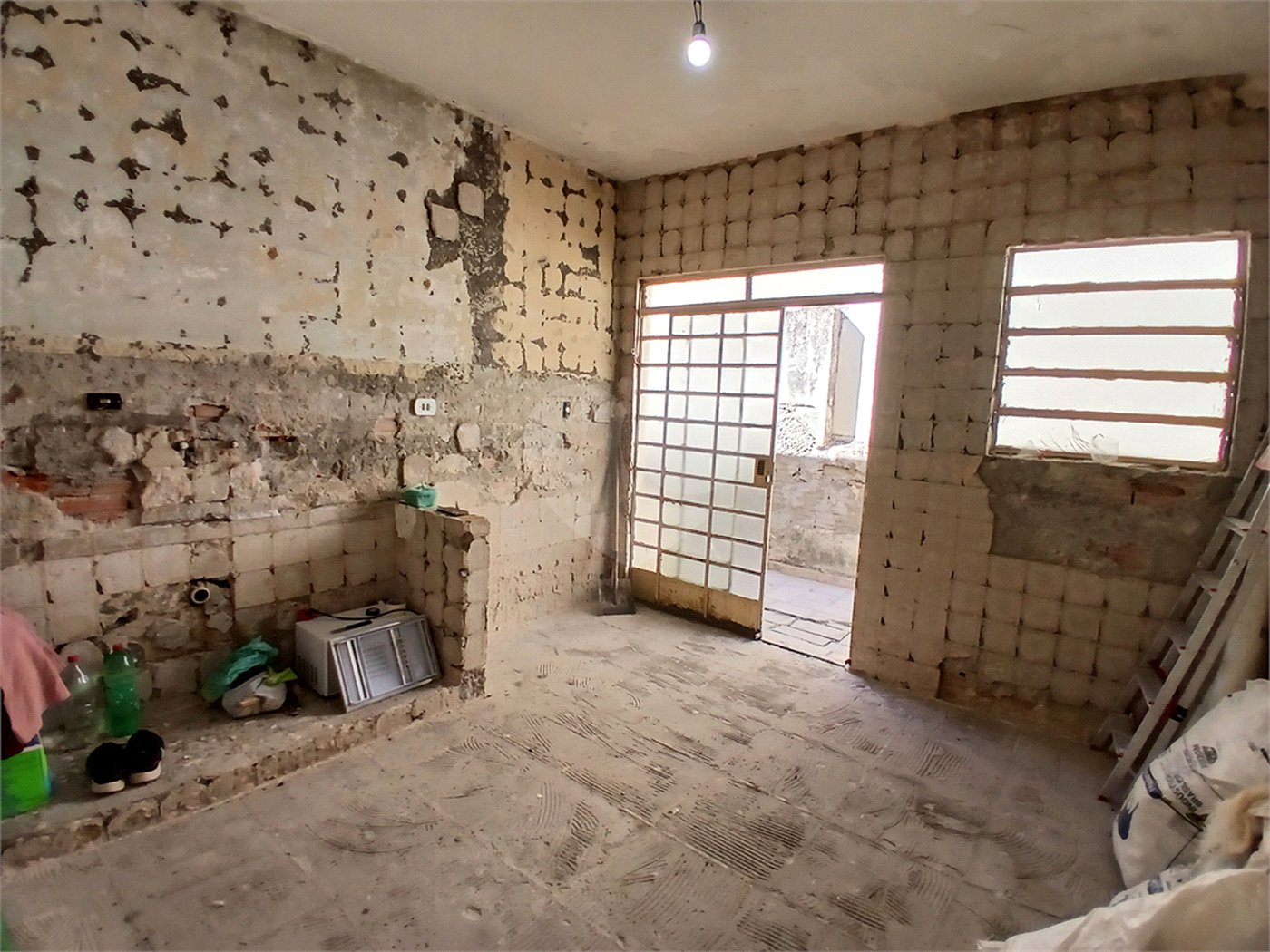 Casa à venda com 2 quartos, sendo 1 suíte, em Casa Verde, São Paulo, SP