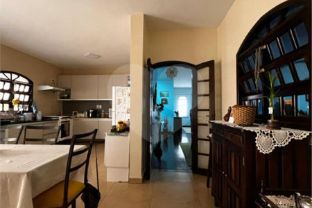 Sobrado à venda com 3 quartos, sendo 2 suítes,  em Alto Ipiranga, Mogi das Cruzes, SP
