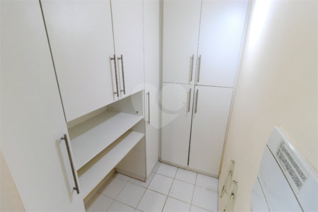 Apartamento à venda com 4 quartos, sendo 2 suítes, em Jardim Marajoara, São Paulo, SP