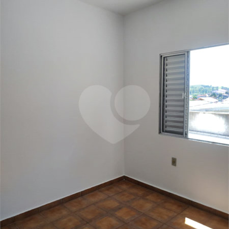 Casa à venda com 3 quartos, sendo 1 suíte,  em Jardim Cintia, Mogi das Cruzes, SP