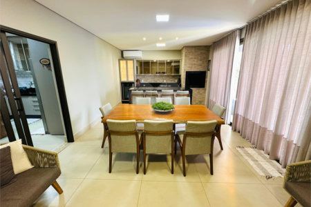 Casa à venda com 3 suítes no condomínio Florais do Valle, Cuiabá - MT
