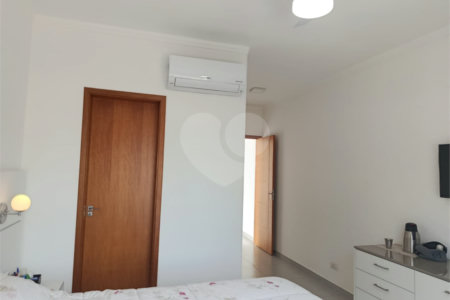 Sobrado à venda com 3 quartos, sendo 1 suíte, em Vila Prudente, São Paulo, SP