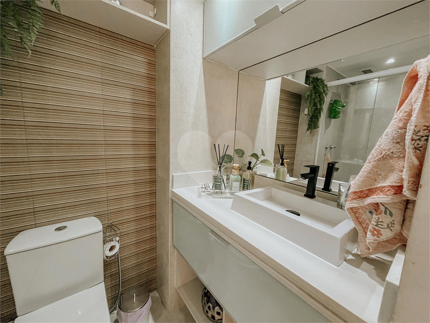 Apartamento à venda com 3 quartos, sendo 1 suíte, em Campo Grande, Rio de Janeiro, RJ