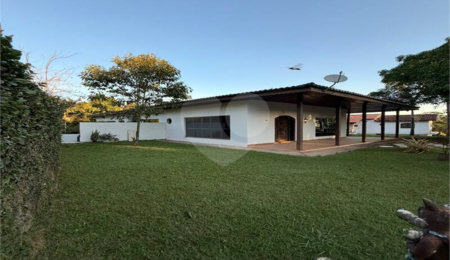 Casa à venda com 6 quartos, sendo 2 suítes,  no condomínio Alpes de Mairiporã, Mairiporã - SP